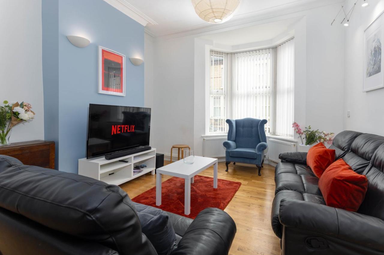 Air Host & Stay - Rockfield House - Sleeps 8 Liverpool Eksteriør bilde