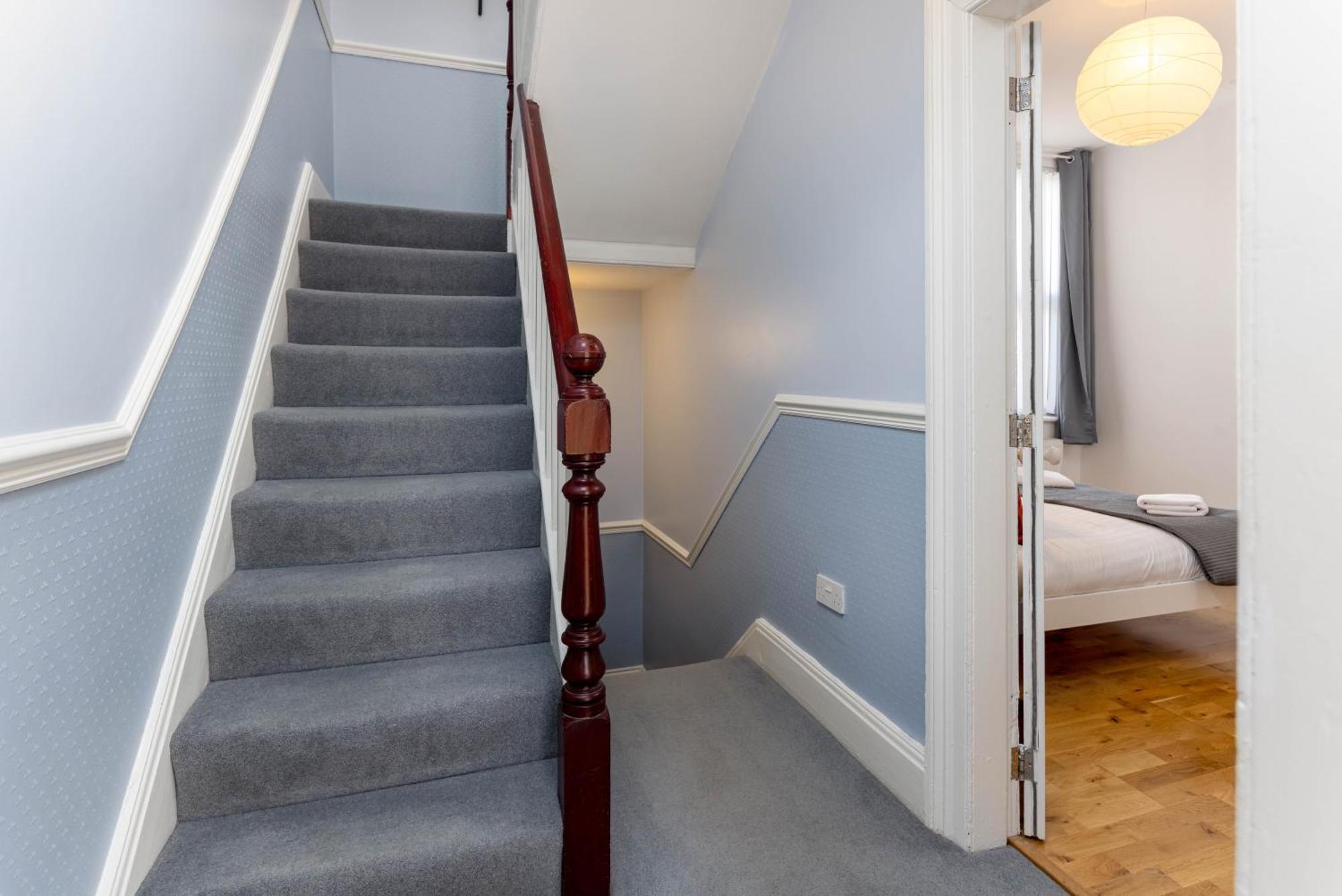 Air Host & Stay - Rockfield House - Sleeps 8 Liverpool Eksteriør bilde